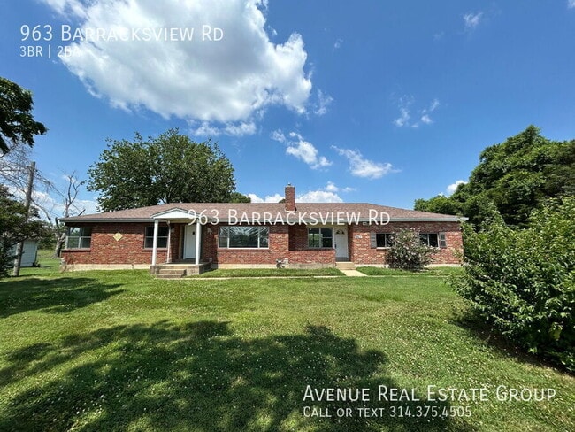 Building Photo - 963 Barracksview Rd