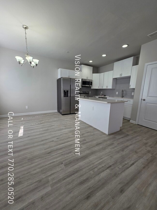 Building Photo - 8320 Triple Crown Dr