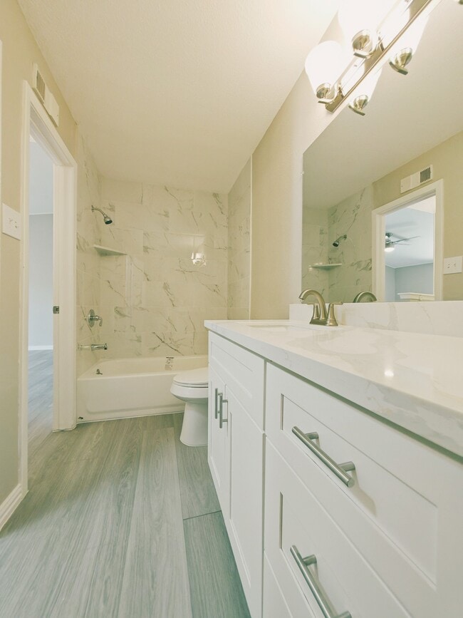 Building Photo - 8100 Cambridge St