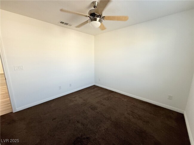 Building Photo - 4628 Woolcomber St