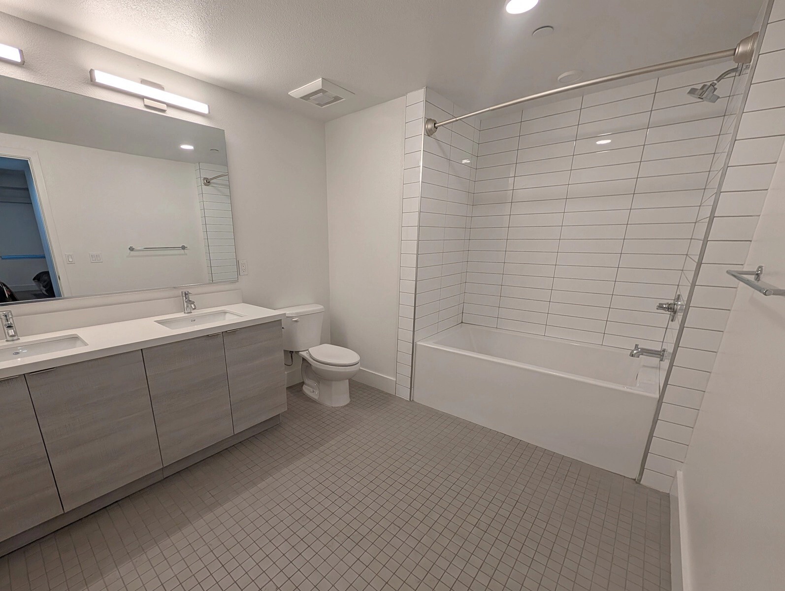 Building Photo - 1330 Federal Ave