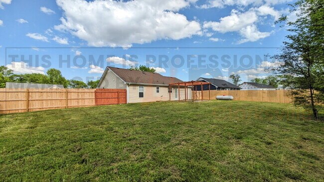 Building Photo - 1042 Waterford Cir