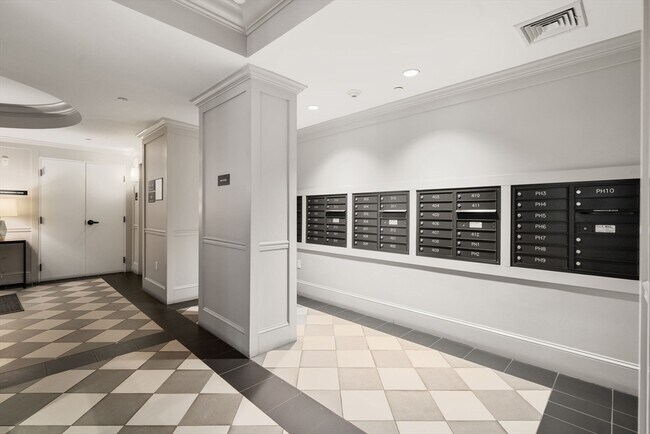 Building Photo - 1501 Commonwealth Ave