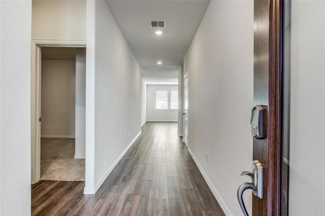 Building Photo - 309 Hackberry St