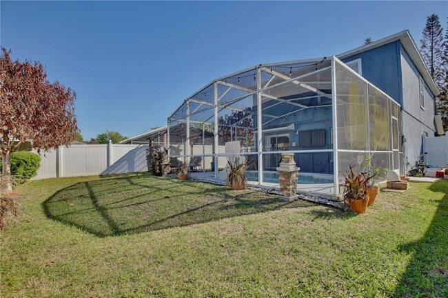 Building Photo - 2115 Heathwood Cir