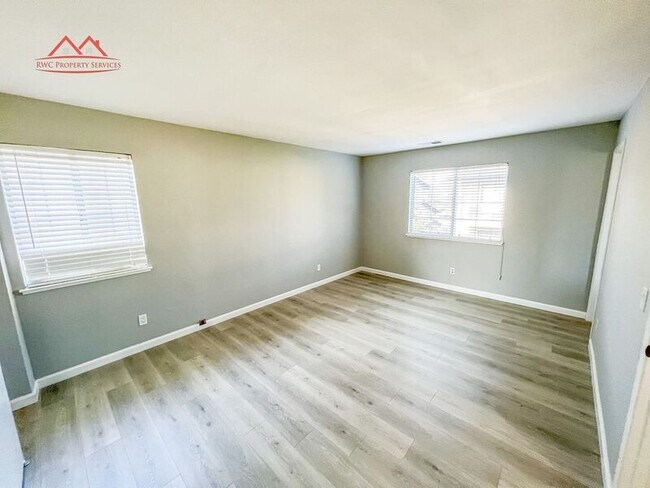 Building Photo - 931 Coventry Cir