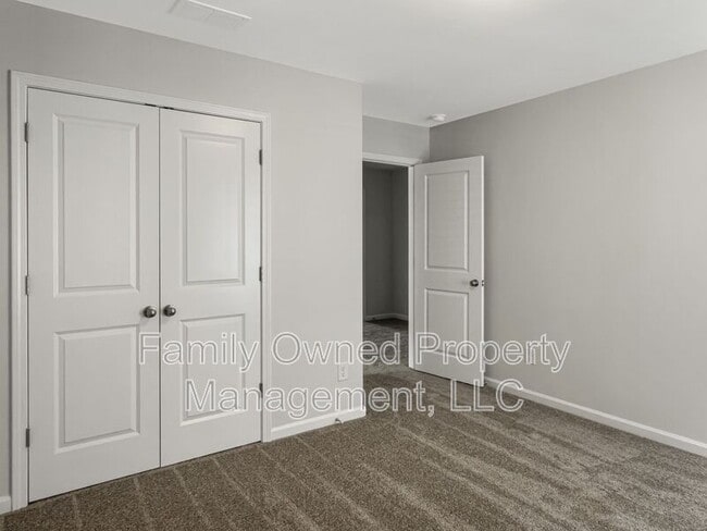 Building Photo - 603 Pendleton Dr