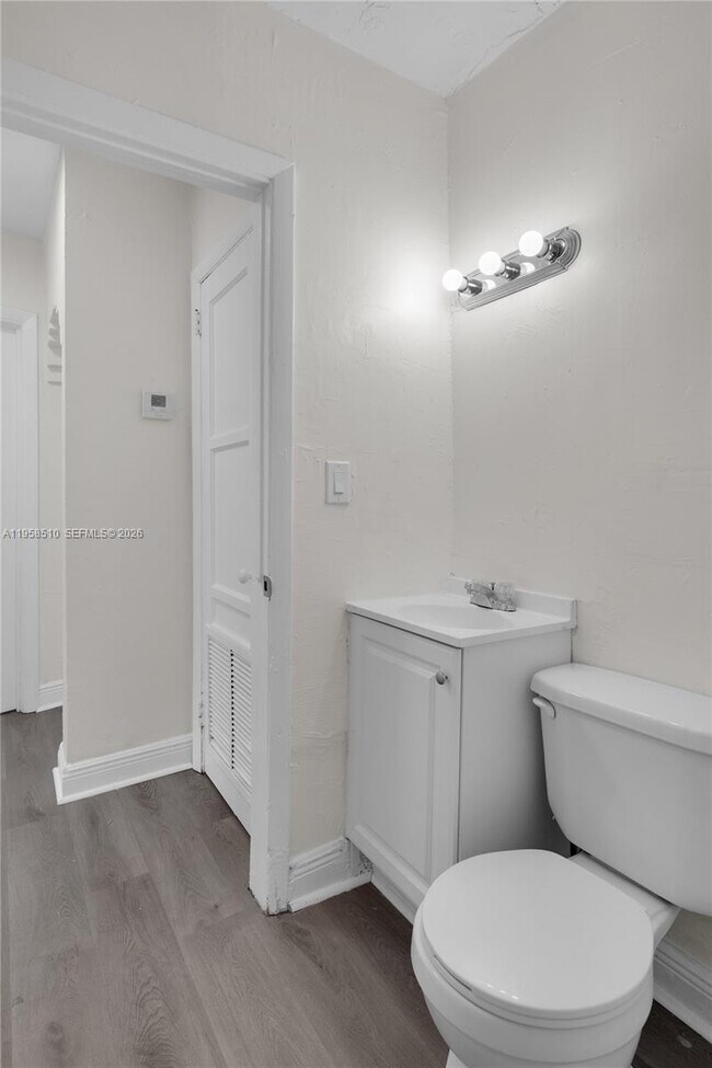 Building Photo - 3121 NW 60th St