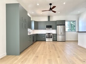 Building Photo - 1842 9th St