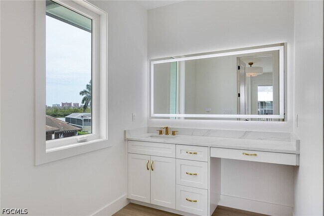 Building Photo - 18563 Cutlass Dr