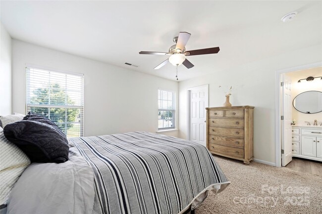 Building Photo - 10606 Trolley Run Dr