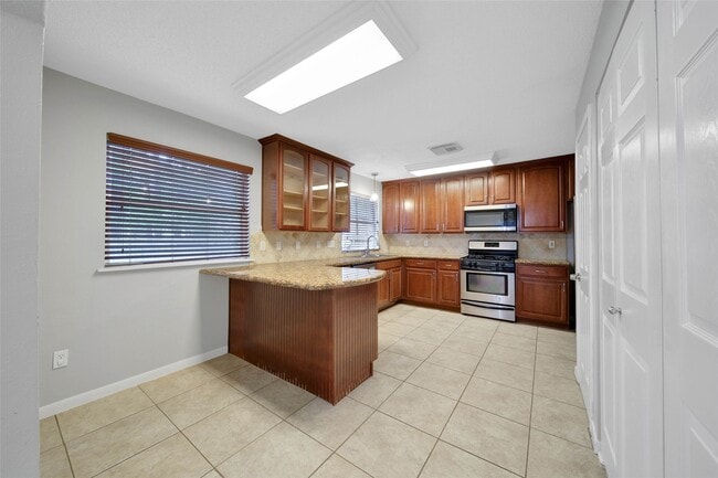 Building Photo - 9 W Lance Leaf Rd