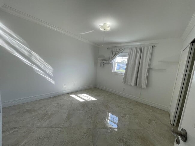 Building Photo - 3268 Buckhorn Dr