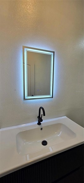 Building Photo - 1810 Greystone Heights Dr