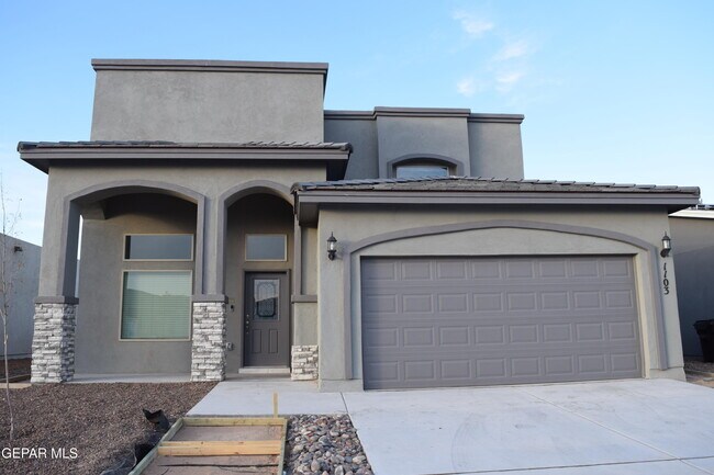 Building Photo - 1103 Nickel Hl Ave