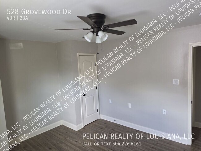 Building Photo - 528 Grovewood Dr