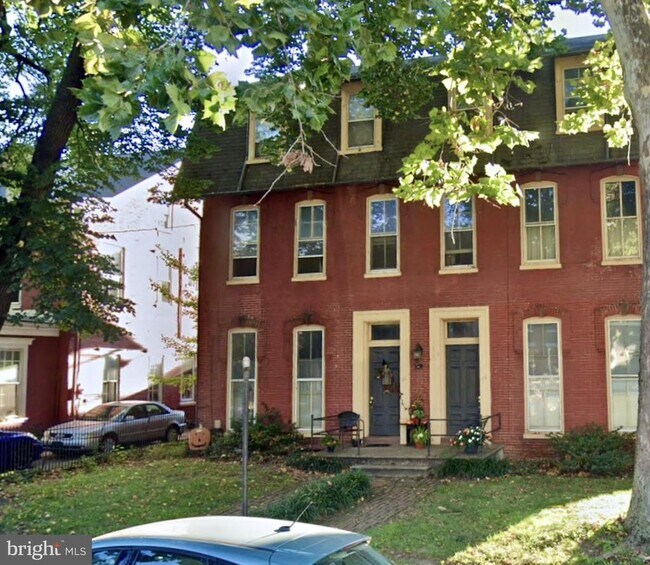 Building Photo - 26 S 2nd St