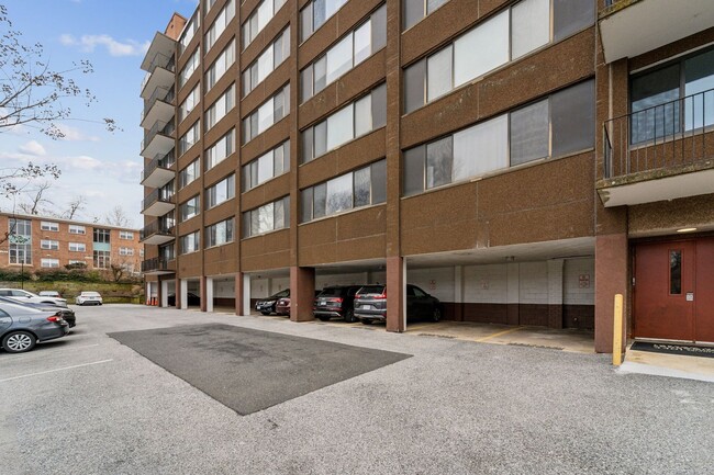 Building Photo - Stunning 1 bed 1 bath condo!