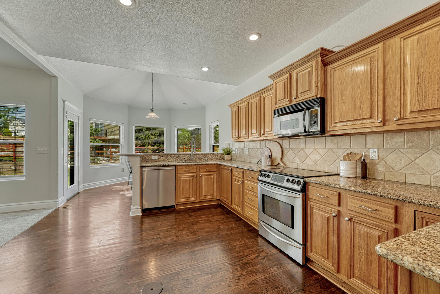 Building Photo - 7170 Windwood Way