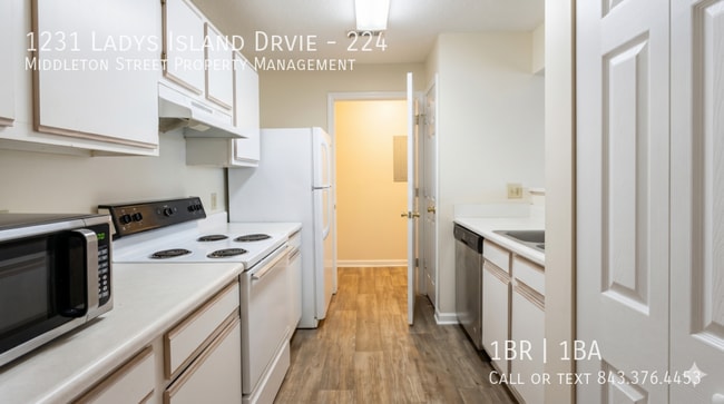 Building Photo - 1231 Ladys Island Dr