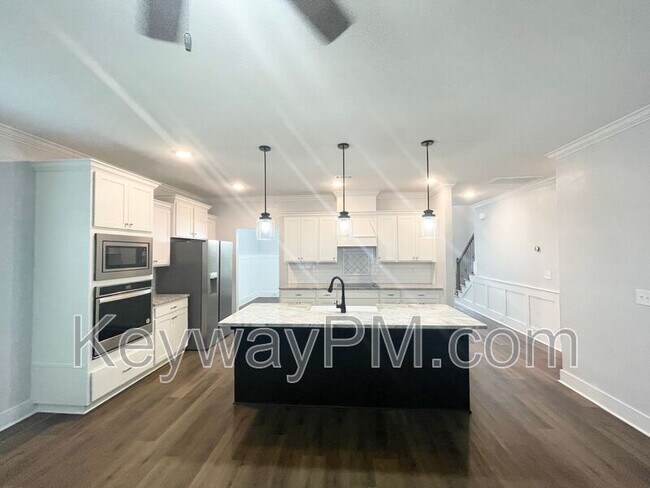 Building Photo - 2217 Laurens St