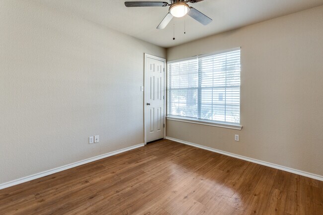 Building Photo - 361 Prickly Pear Dr