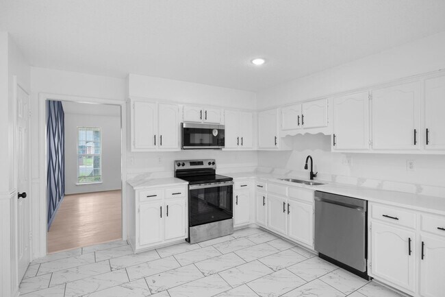 Building Photo - 7124 Brandee Dr