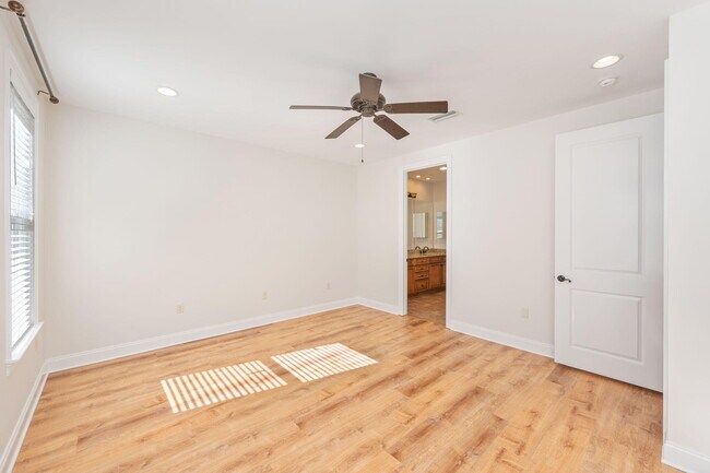 Building Photo - 106 Black Bear Circle