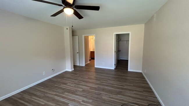 Building Photo - 16 Nickalicia Way