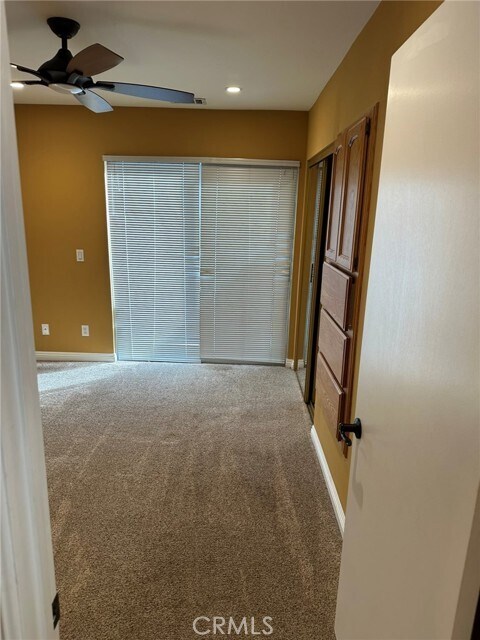 Building Photo - 137 E Country Club Blvd
