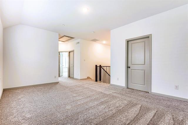 Building Photo - 8913 Swallowtail St