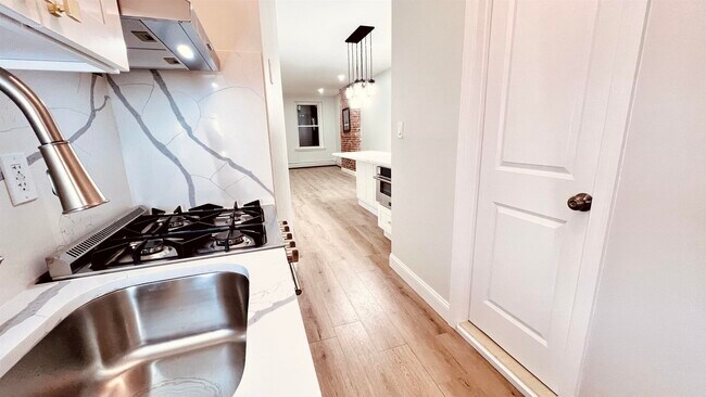 Building Photo - 3025 John F. Kennedy Blvd