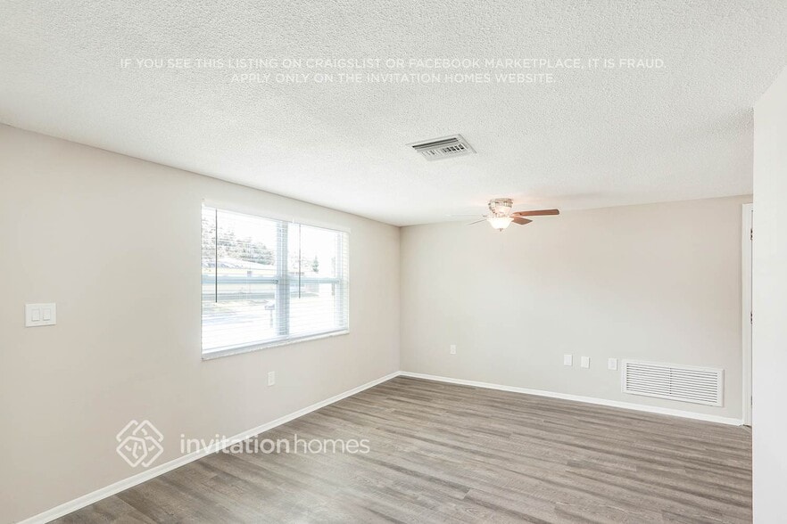 Building Photo - 7935 Fox Hollow Dr