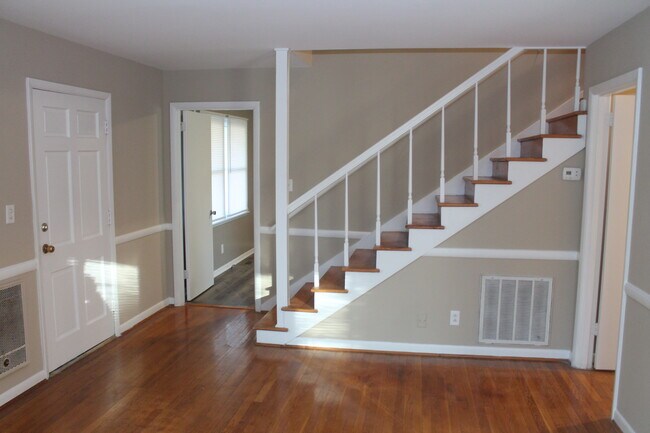 Building Photo - 2602 Gibson St NW