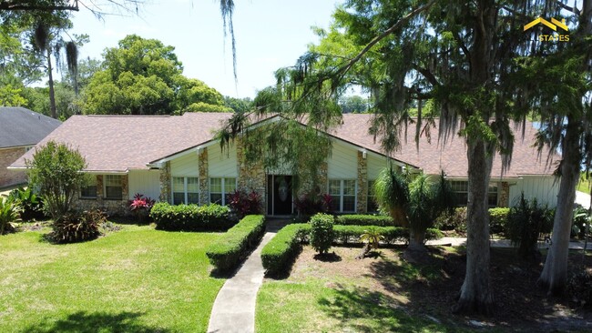 Building Photo - 3826 N Lake Orlando Pkwy