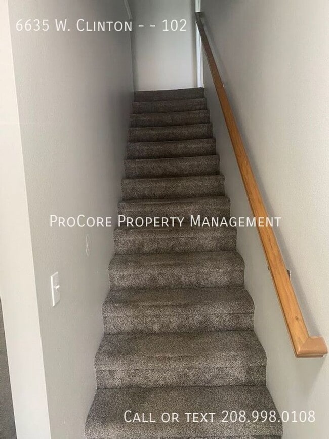 Building Photo - 6635 W Clinton Ln