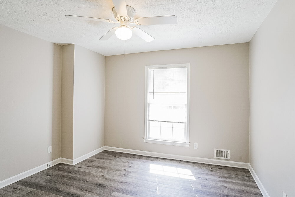 Building Photo - 5010 Ailene Dr