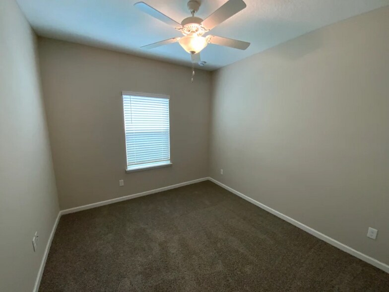 Building Photo - 2523 Laylas Wy