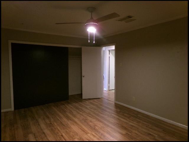 Building Photo - 11320 Southridge Dr