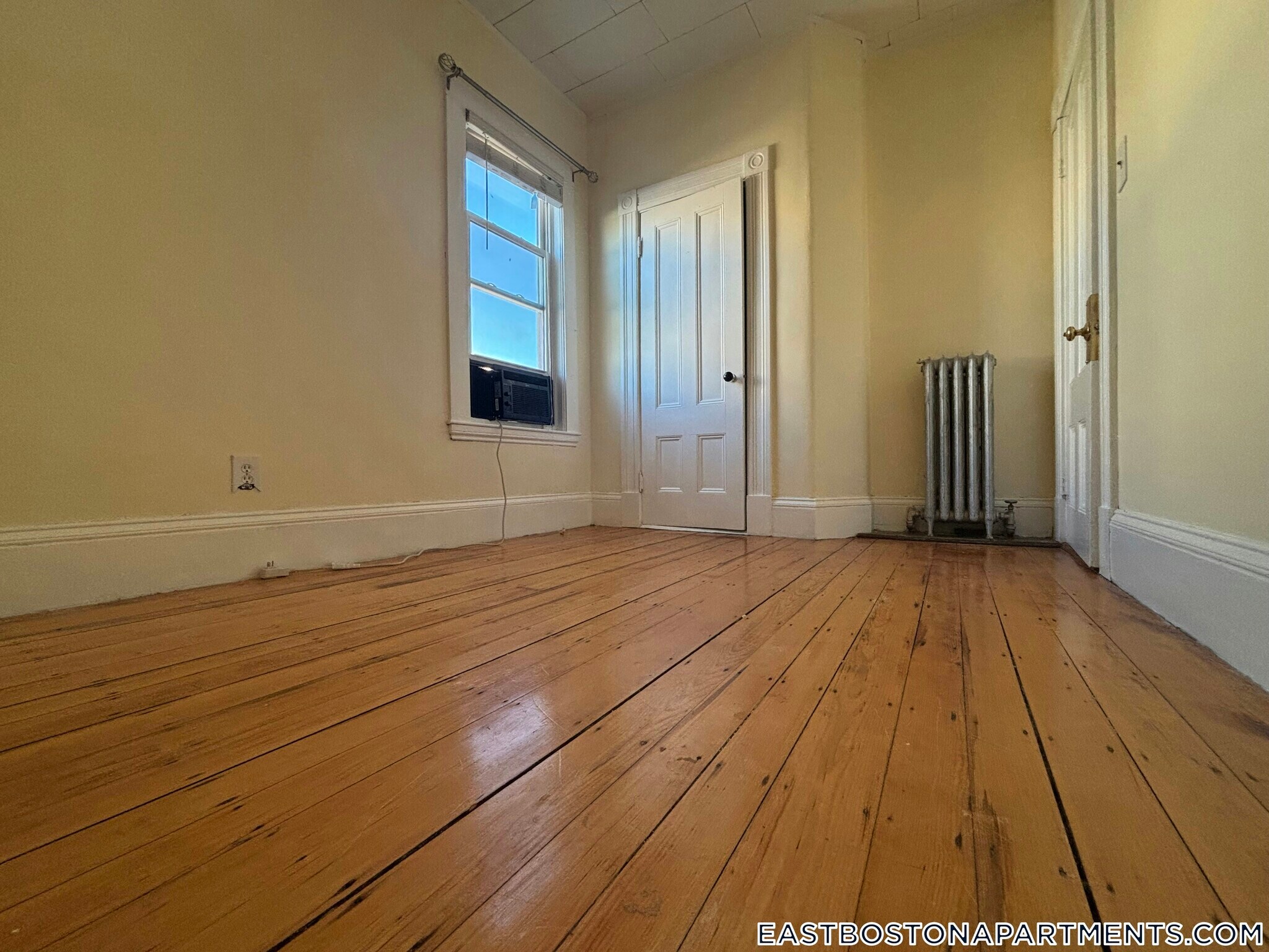 Building Photo - 33 Falcon St