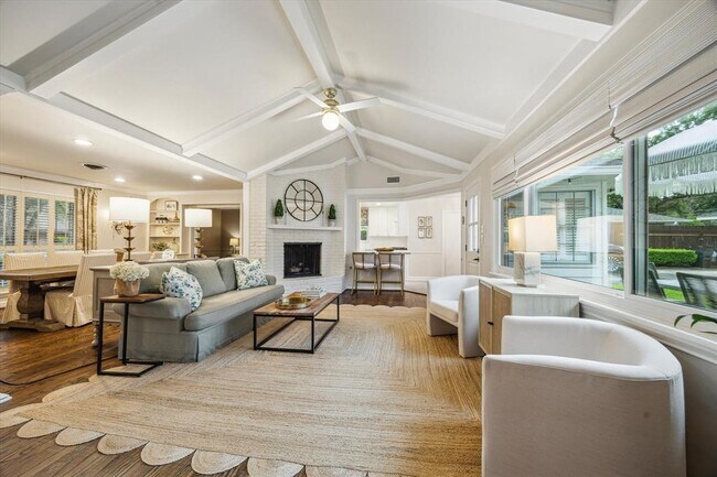 Building Photo - 7810 Pagewood Ln