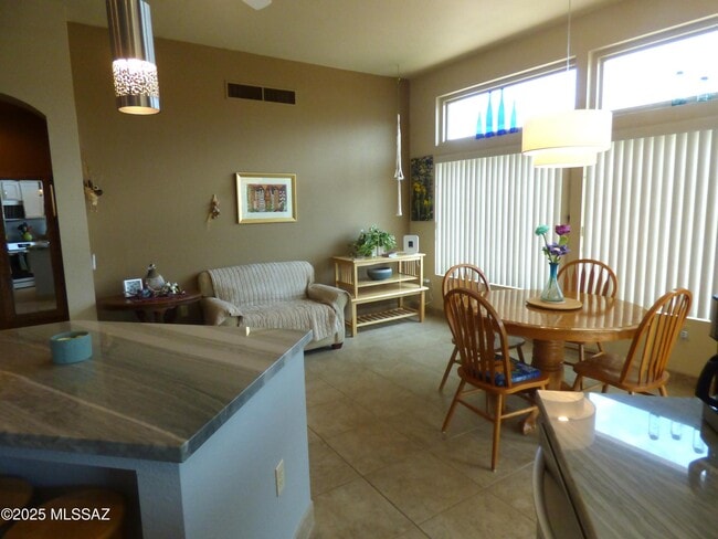 Building Photo - 14274 N Trade Winds Way