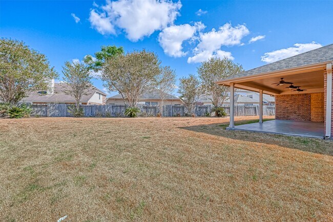 Building Photo - 13922 Normandy Ct