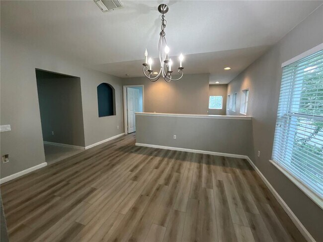 Building Photo - 5251 Maxon Terrace