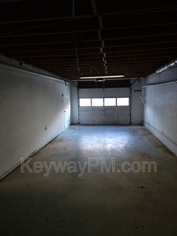 Building Photo - 299 Woodland Dr