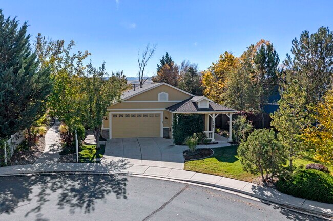 Building Photo - 2100 Brittany Meadows Dr