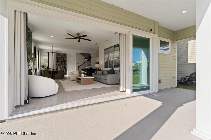 Building Photo - 492 Rum Runner Wy