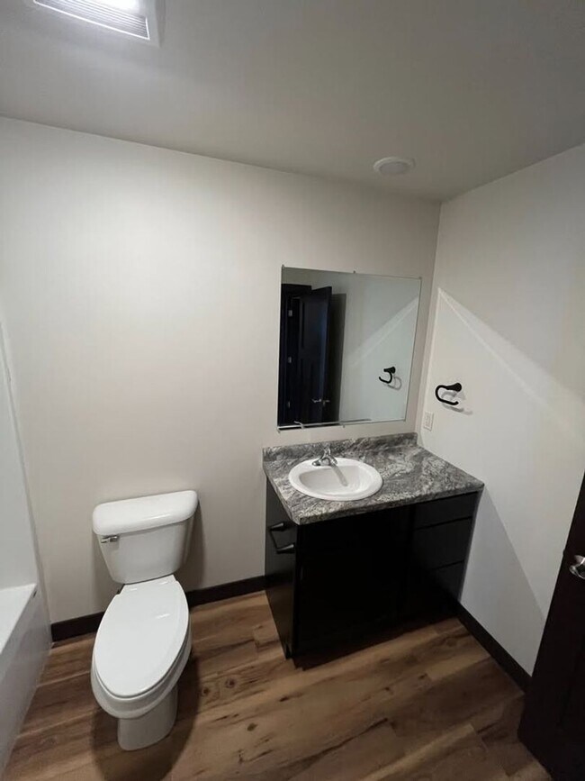 Building Photo - 5258 Christopher Dr