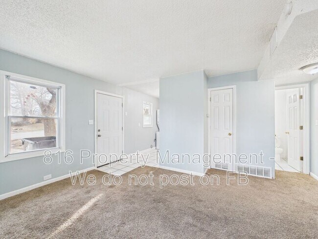 Building Photo - 6104 E 152 Terrace