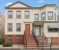 Building Photo - 23 Vroom St